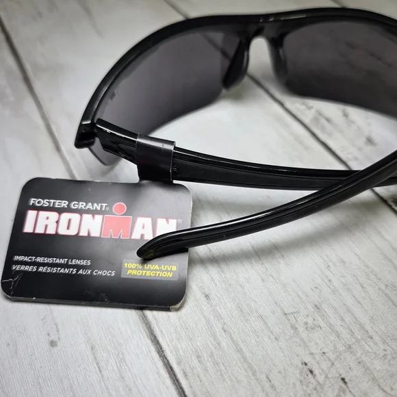 NWT Foster Grant Black Sport Sunglasses - Picture 3 of 7